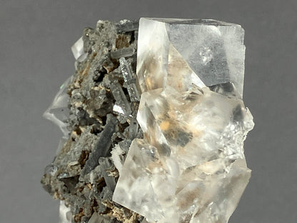 Fluorit mit Bergkristall - Dal`negorsk ca. 6x5cm