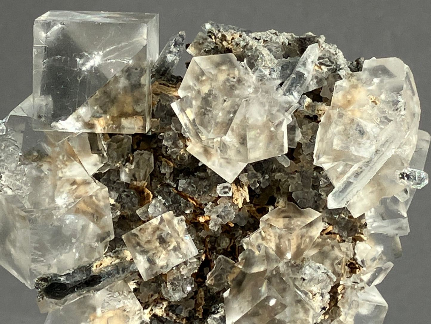 Fluorit mit Bergkristall - Dal`negorsk ca. 6x5cm