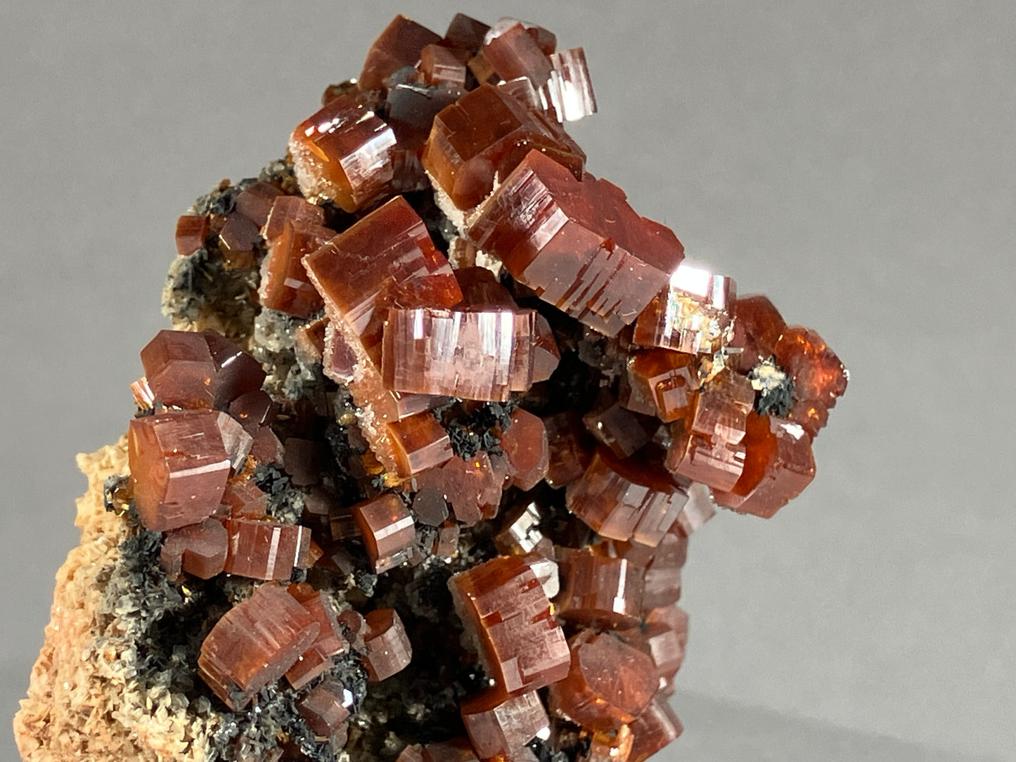 Vanadinit - Mibladen ca. 7x4,5cm