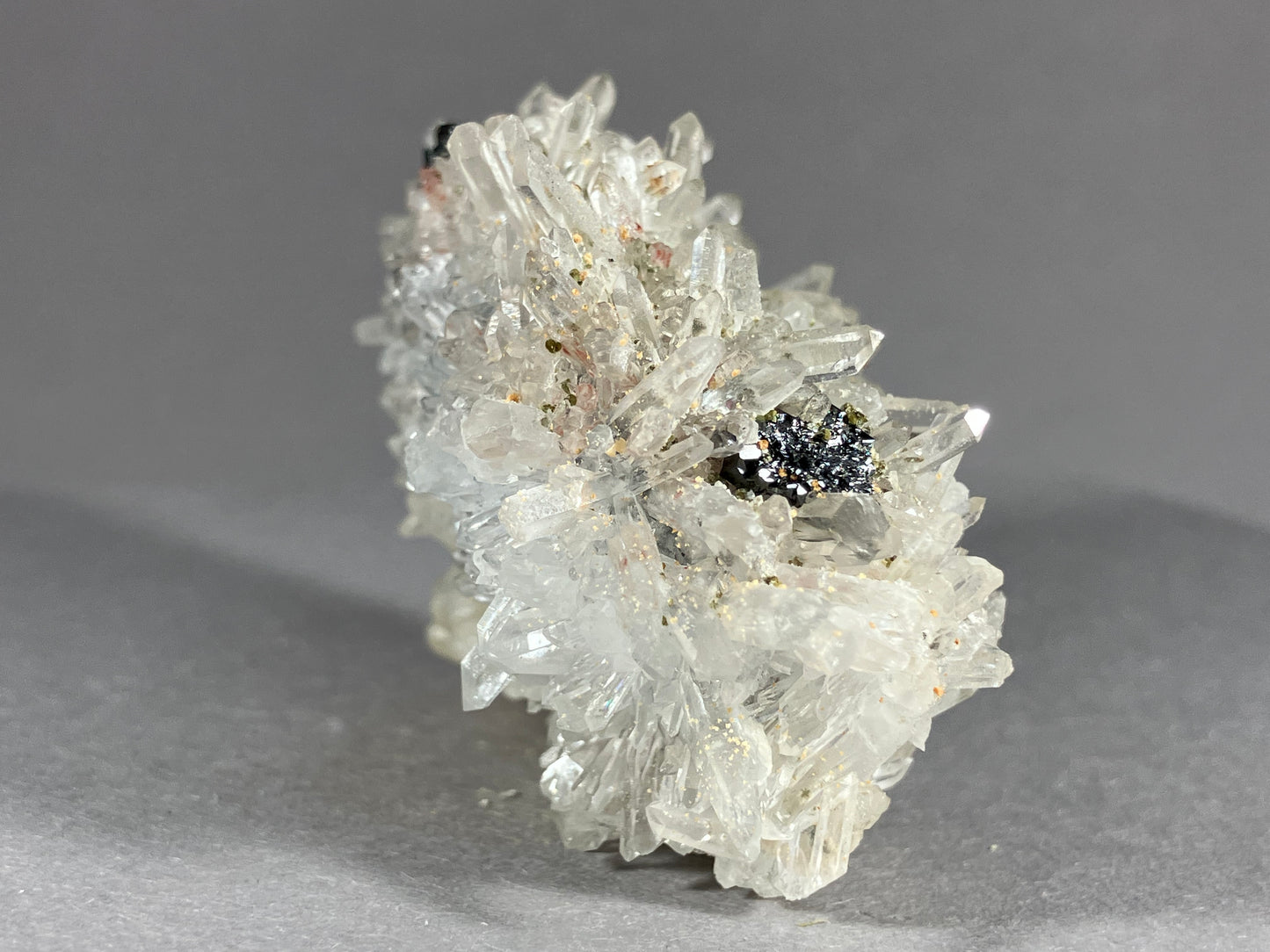 Bergkristall/Nadelquarz - Madan ca. 7x4,5cm