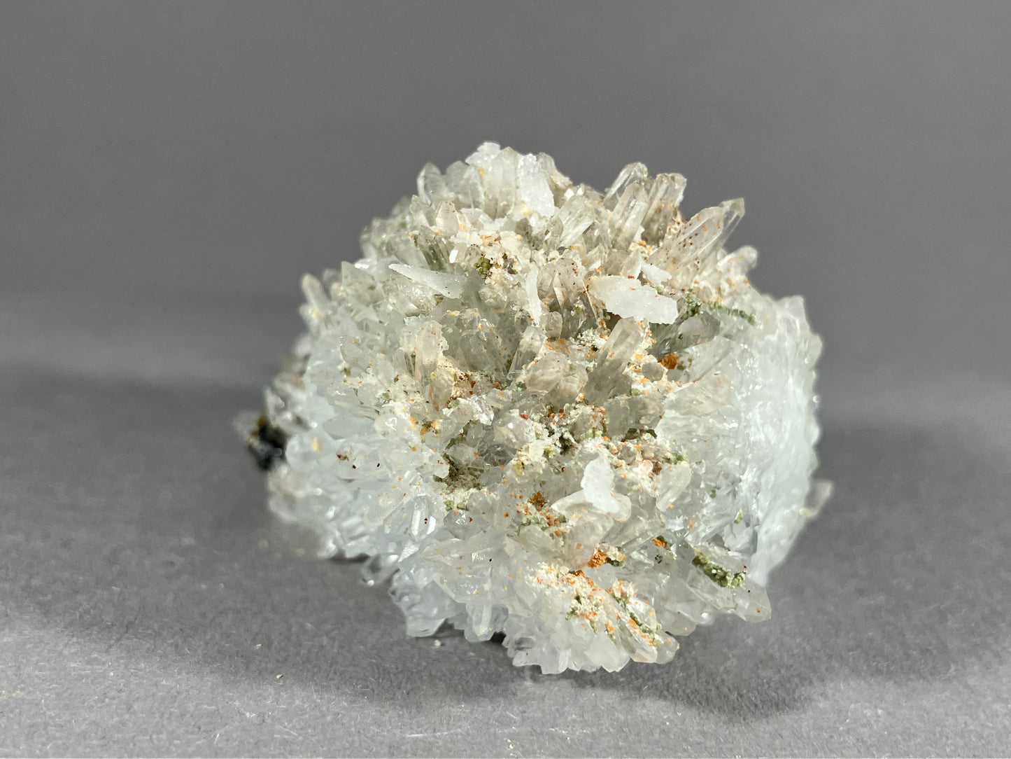 Bergkristall/Nadelquarz - Madan ca. 6x4,2cm