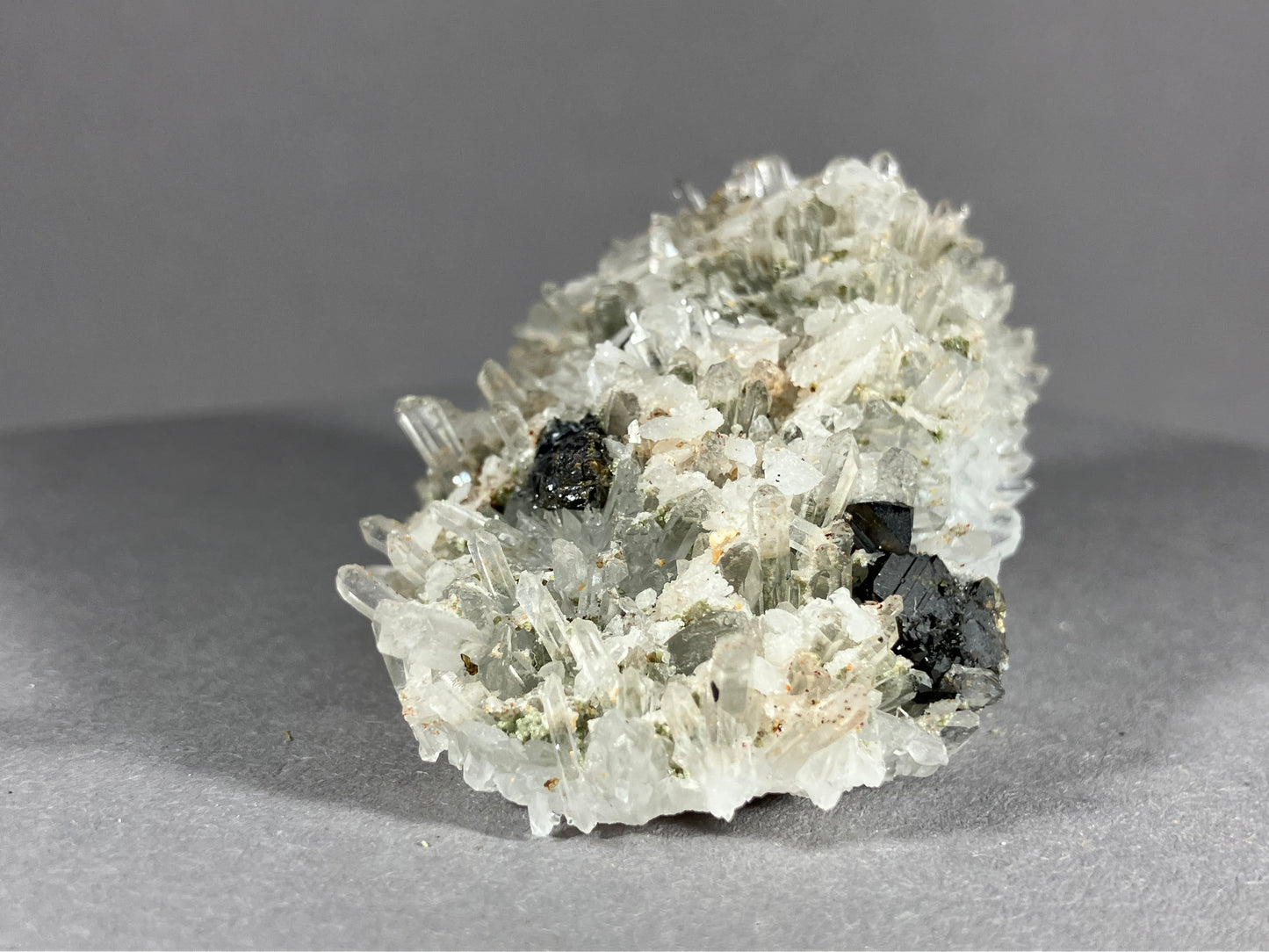 Bergkristall/Nadelquarz - Madan ca. 6x4,2cm