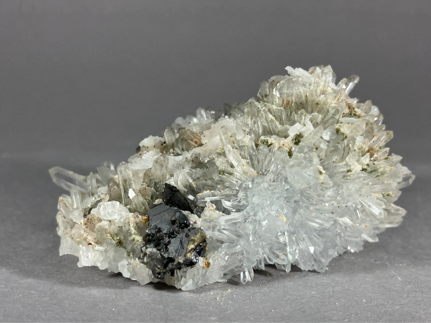 Bergkristall/Nadelquarz - Madan ca. 6x4,2cm