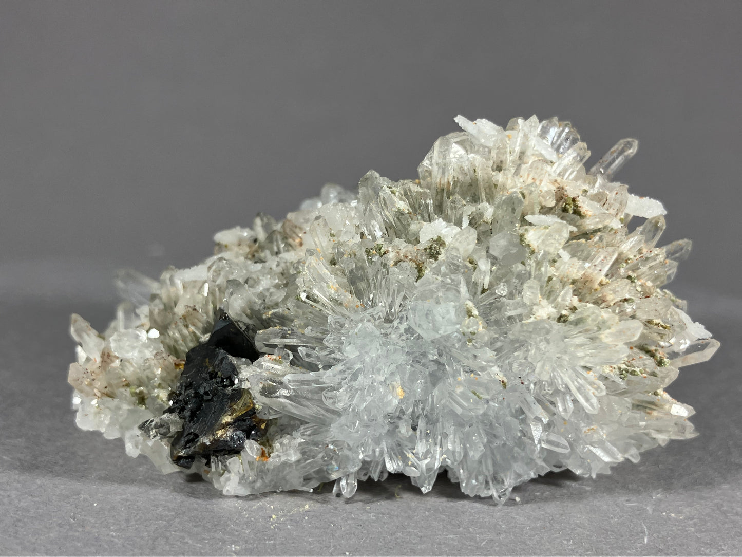 Bergkristall/Nadelquarz - Madan ca. 6x4,2cm