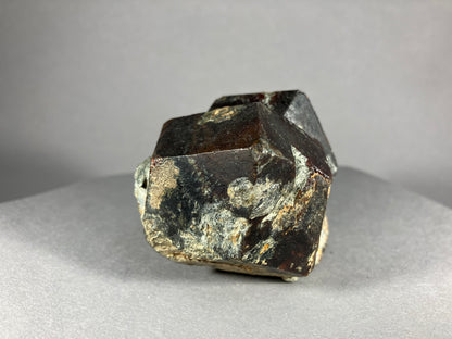 Granat - Ötztal ca. 6,5x5,5cm