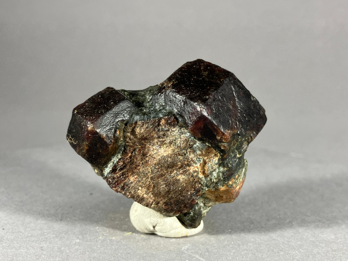 Granat - Ötztal ca. 4,5x4,5cm