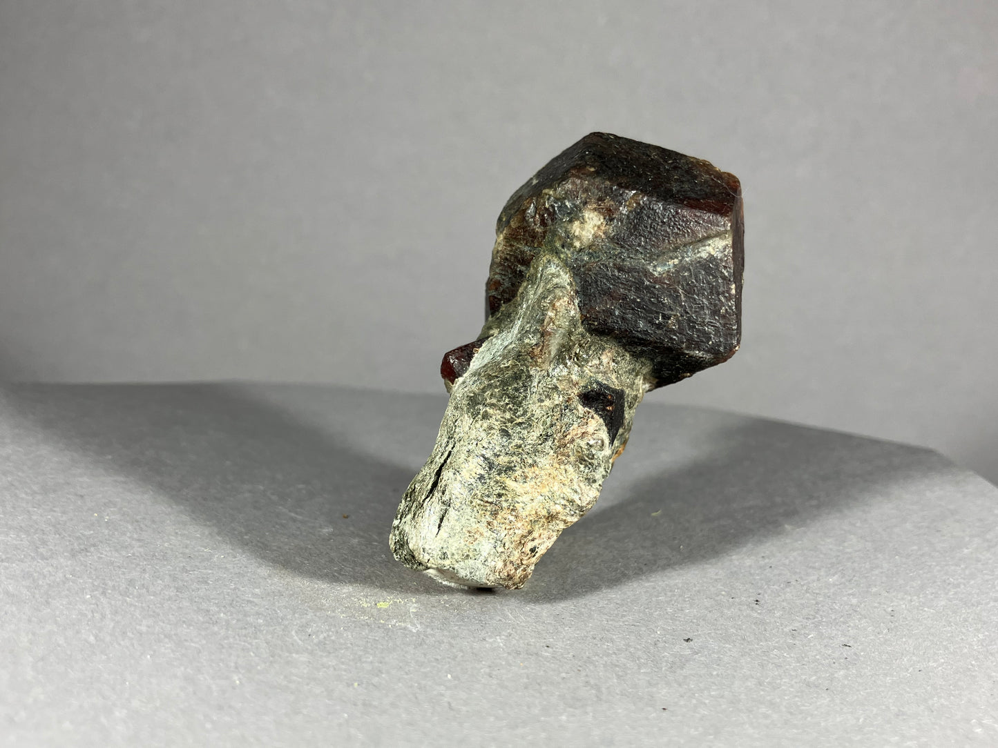 Granat - Ötztal ca. 6x3,5cm