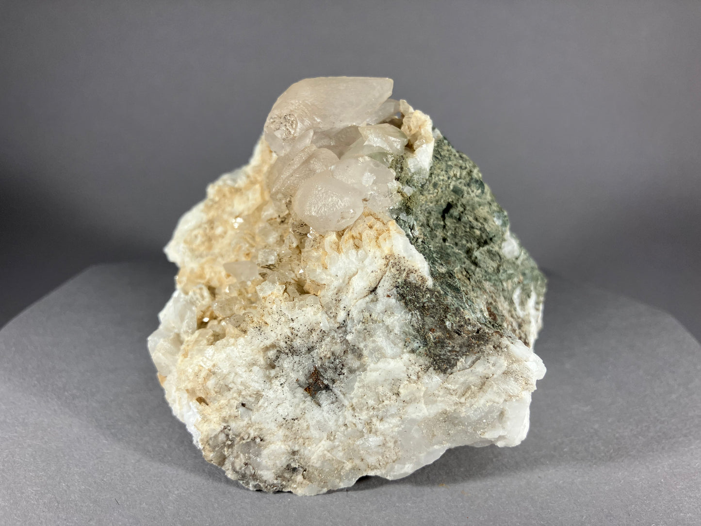 Calcit - Navis ca. 8x8cm