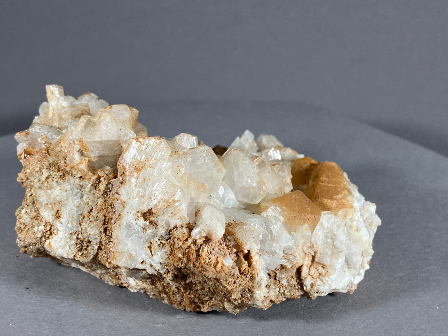 Albit/Calcit - Schmirn ca. 7,5x5,5cm