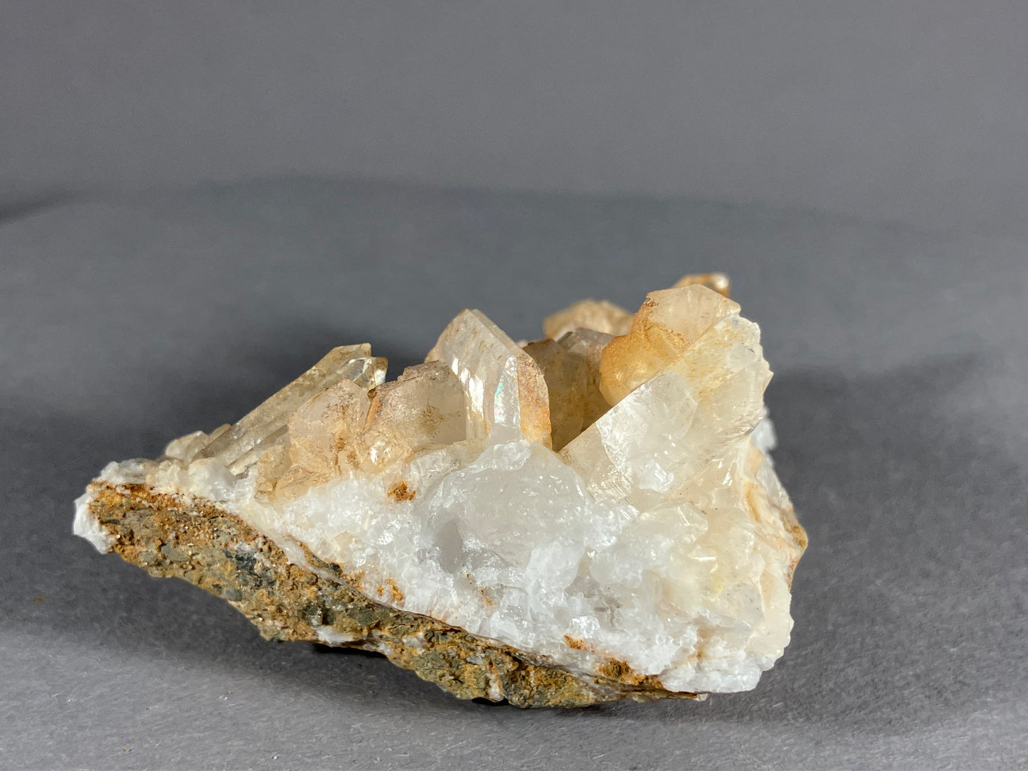 Albit/Bergkristall - Schmirn ca. 5,5x4,5cm