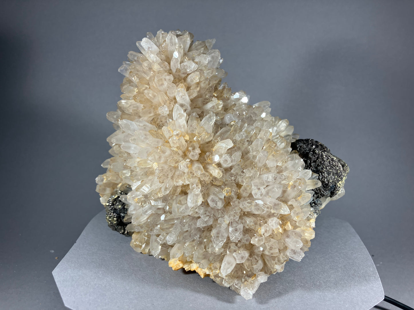 Bergkristall/Chalkopyrit - Cavnic ca. 15,5x14cm
