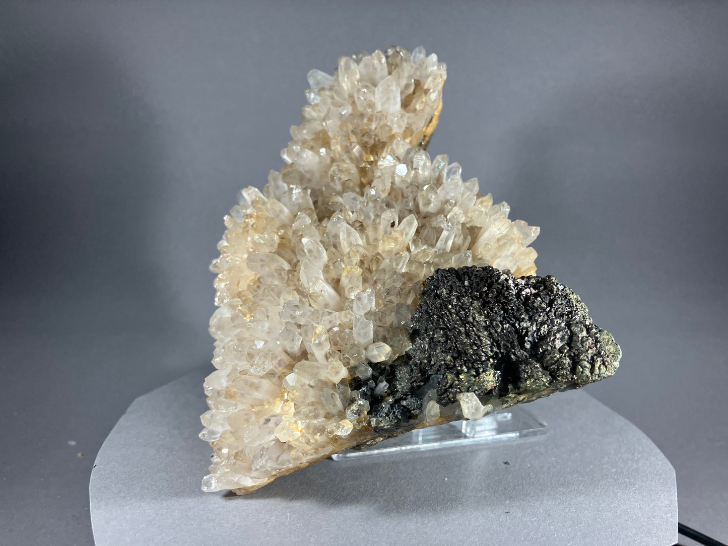 Bergkristall/Chalkopyrit - Cavnic ca. 15,5x14cm