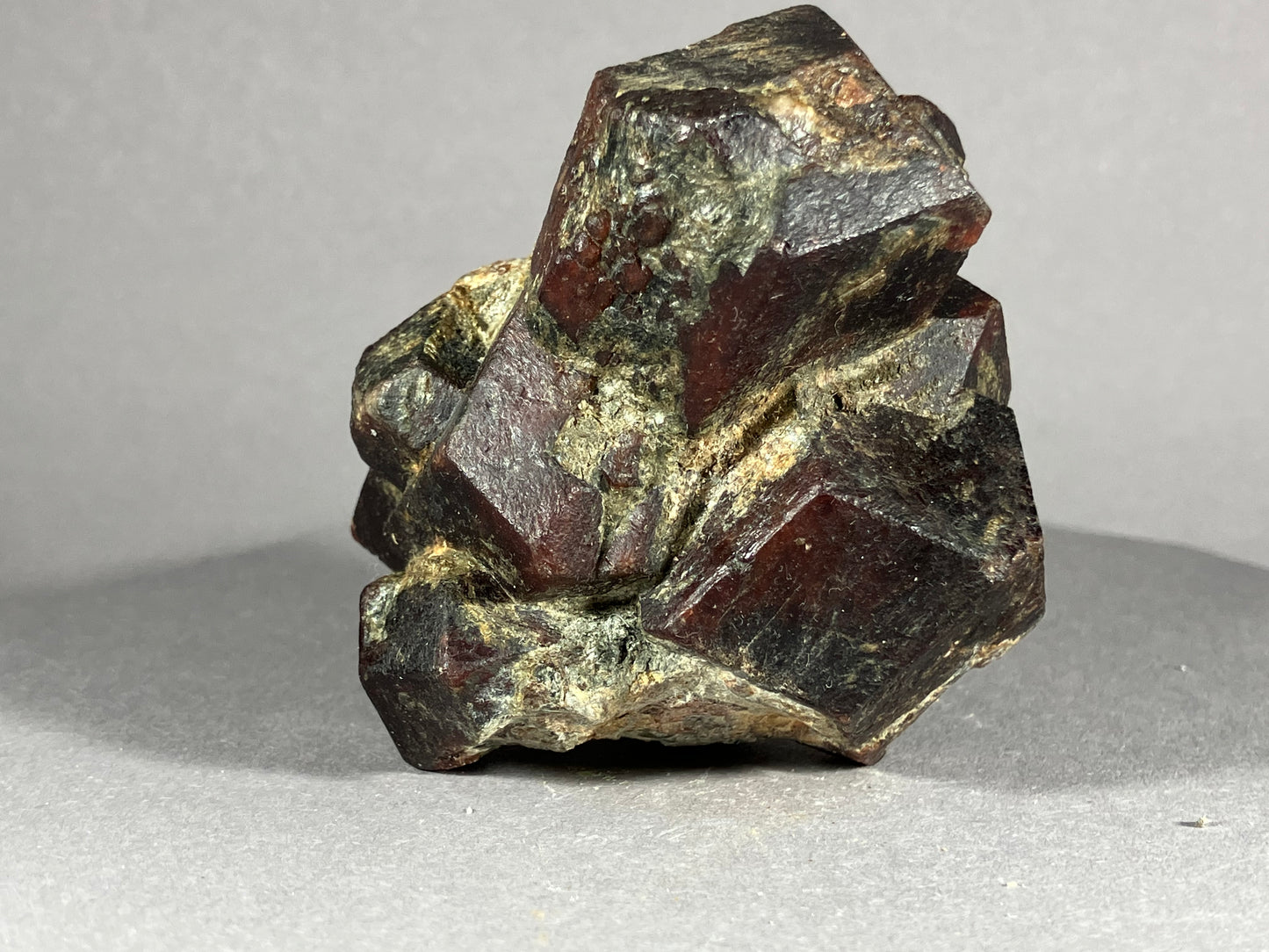 Granat - Ötztal ca. 7x6cm