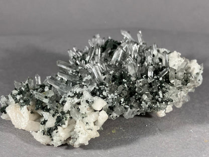 Bergkristall/Nadelquarz - Madan ca. 6x4cm