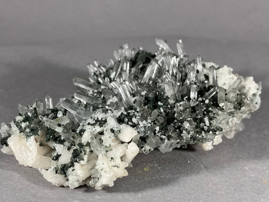 Bergkristall/Nadelquarz - Madan ca. 6x4cm