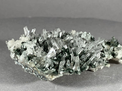 Bergkristall/Nadelquarz - Madan ca. 6x4cm