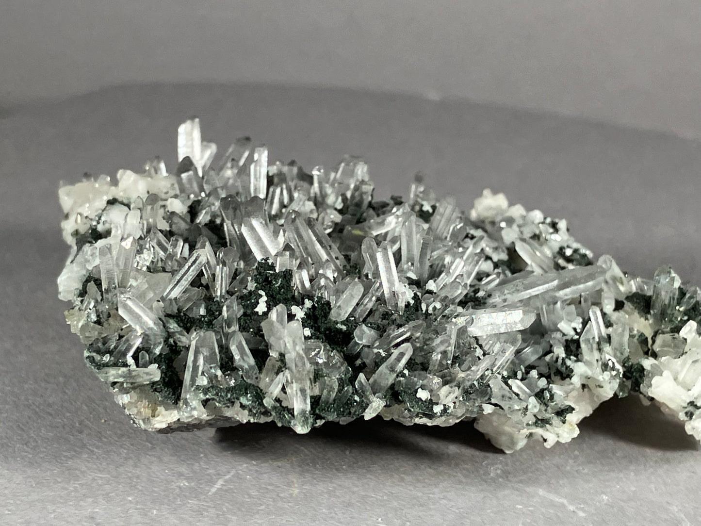 Bergkristall/Nadelquarz - Madan ca. 6x4cm