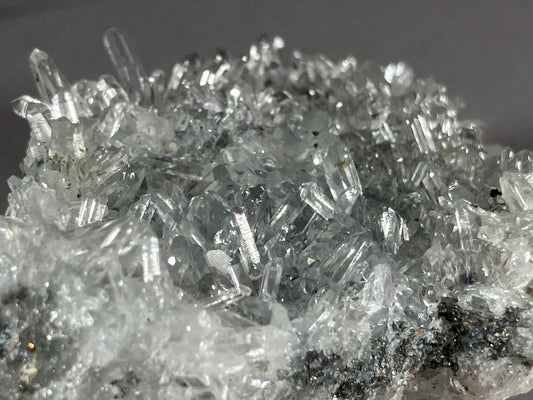 Bergkristall/Nadelquarz - Madan ca. 6x5cm