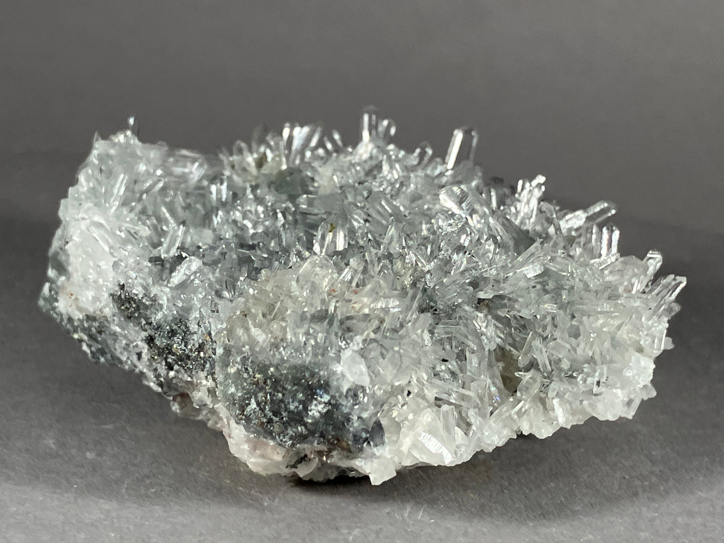 Bergkristall/Nadelquarz - Madan ca. 6x5cm