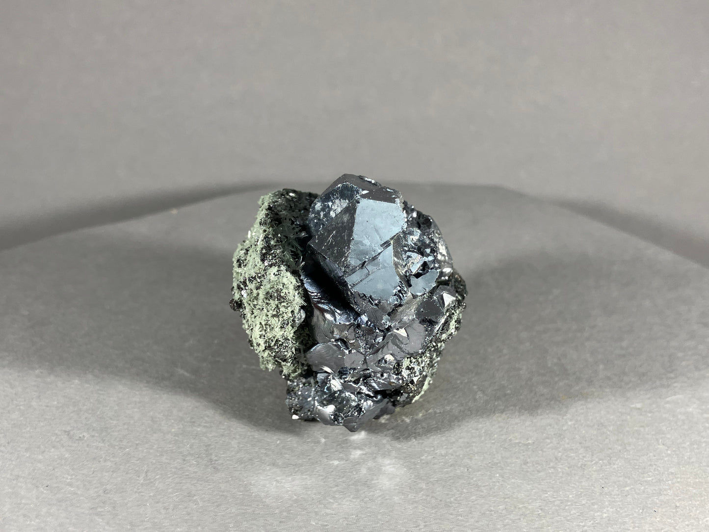 Bleiglanz/Nadelquarz - Madan ca. 5,5x4cm