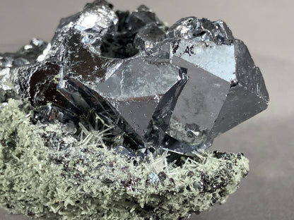 Bleiglanz/Nadelquarz - Madan ca. 5,5x4cm