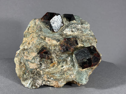 Granat - Ötztal ca. 10x9cm