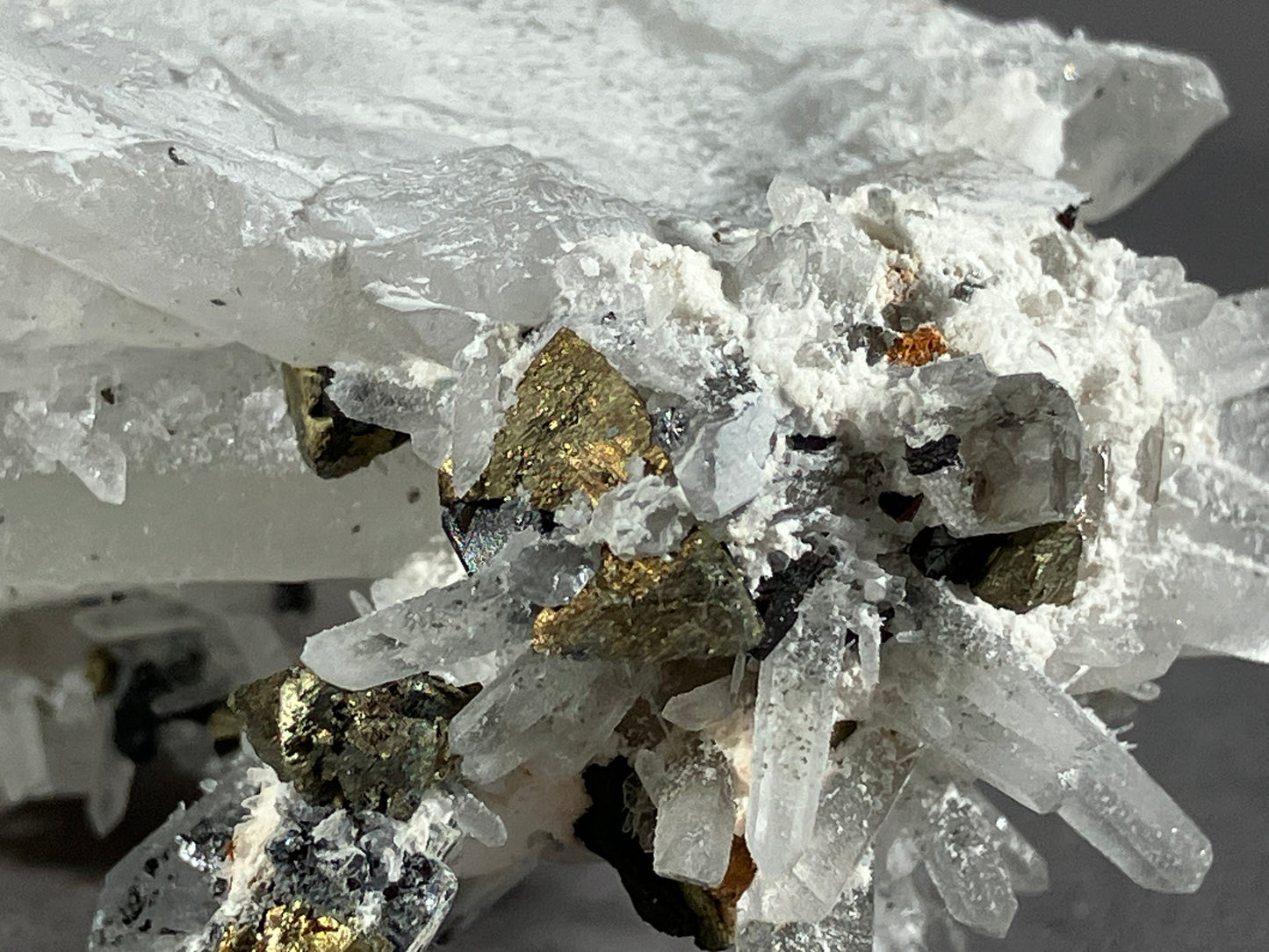 Bergkristall/Kupferkies/Bleiglanz - Madan ca. 7,5x5cm