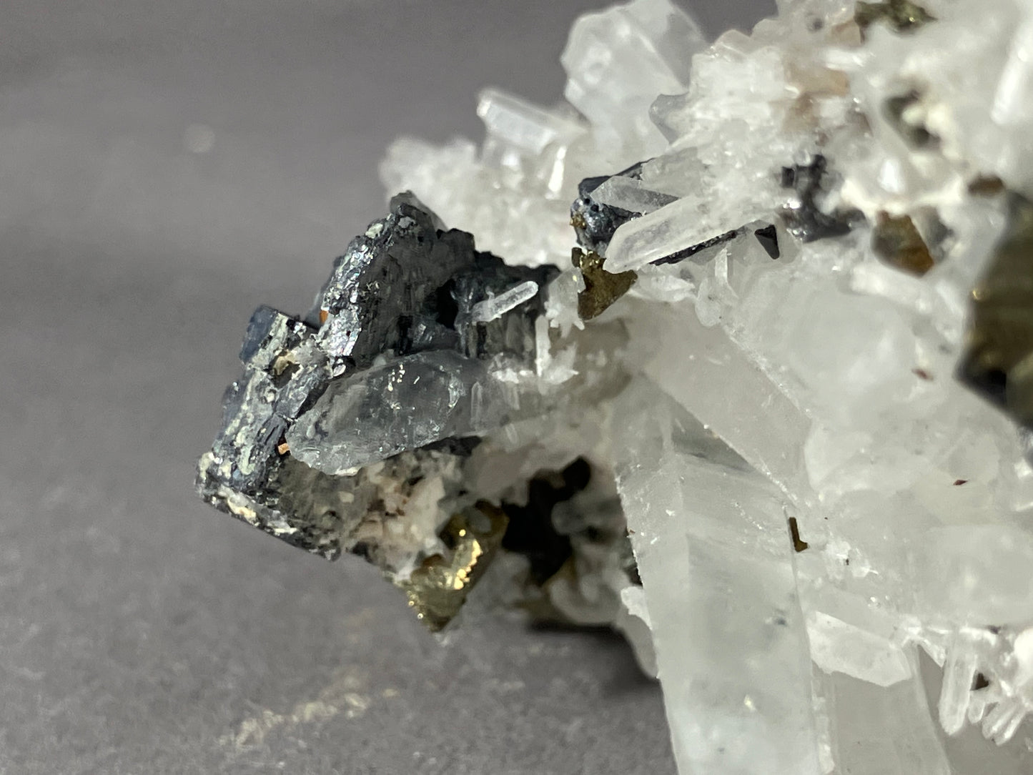 Bergkristall/Kupferkies/Bleiglanz - Madan ca. 7,5x5cm