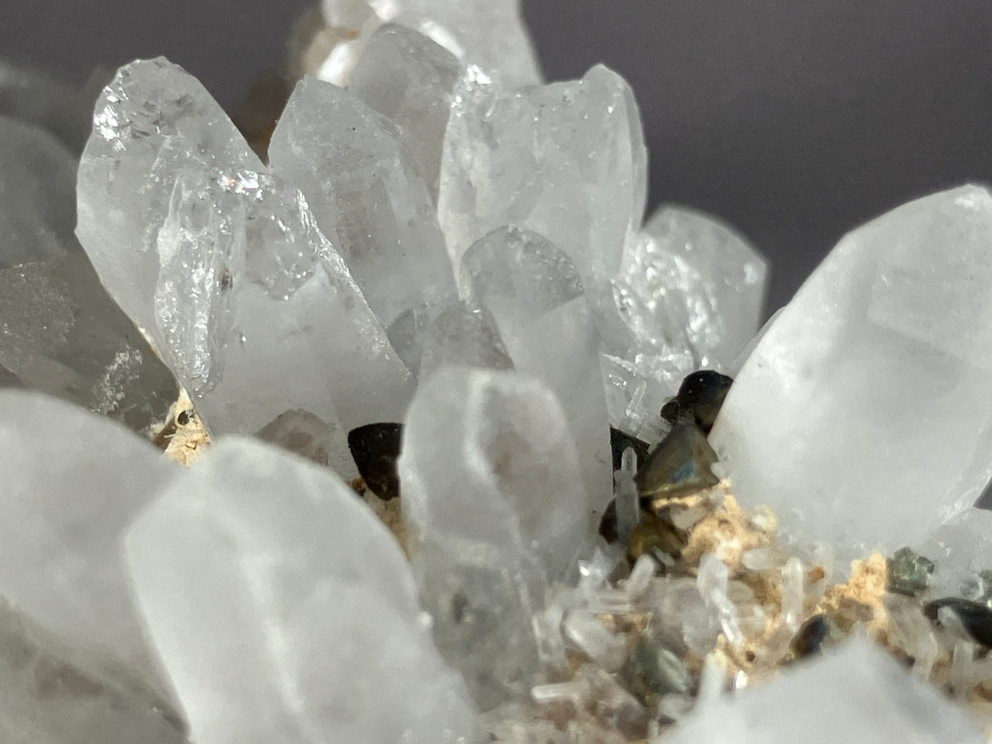 Bergkristall/Kupferkies - Madan ca. 7x6,5cm