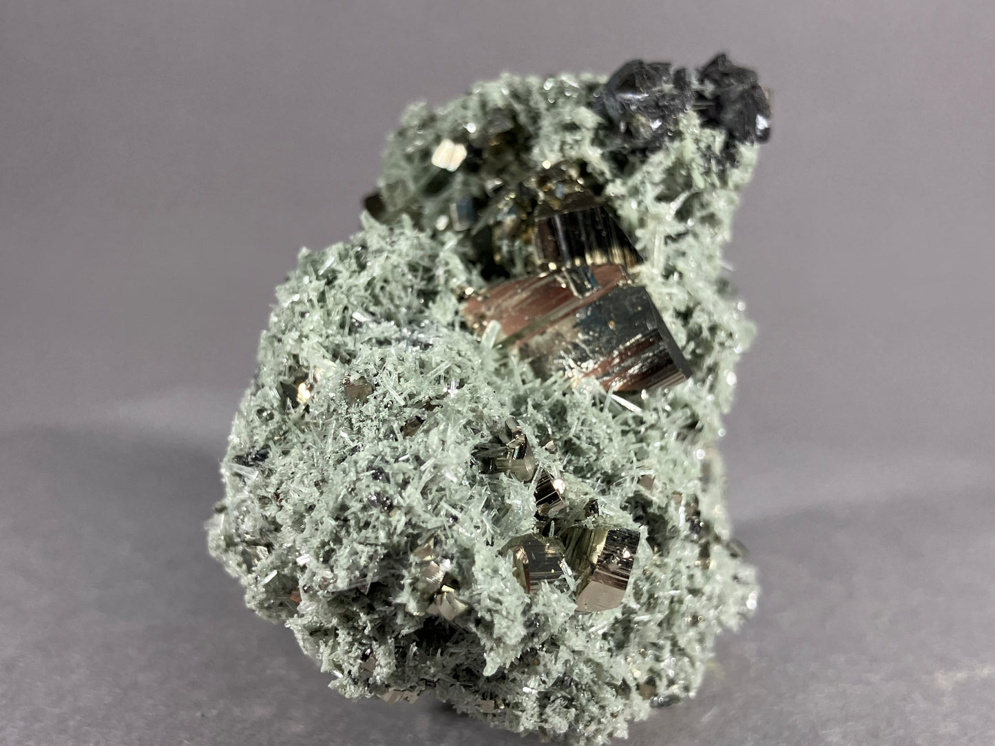 Pyrit/Nadelquarz/Bleiglanz - Madan ca. 6,5x5cm