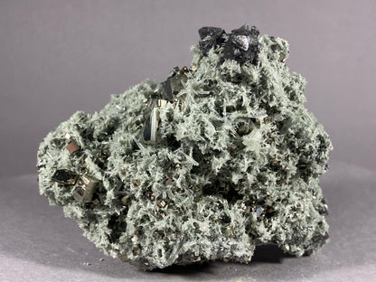 Pyrit/Nadelquarz/Bleiglanz - Madan ca. 6,5x5cm