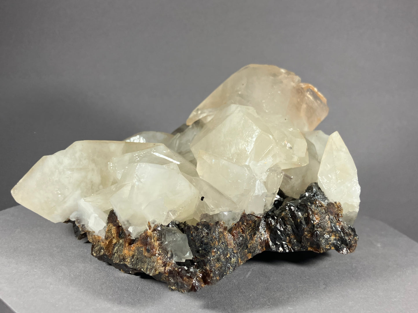Calcit/Sphalerit - Elmwood Mine ca. 14x10cm