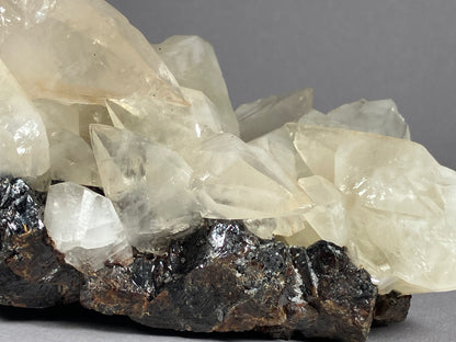 Calcit/Sphalerit - Elmwood Mine ca. 14x10cm