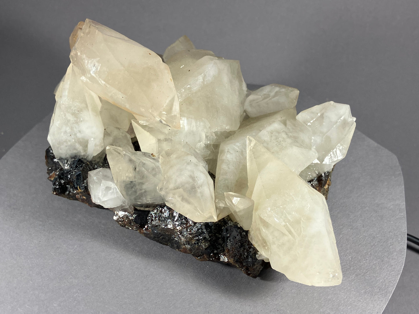 Calcit/Sphalerit - Elmwood Mine ca. 14x10cm