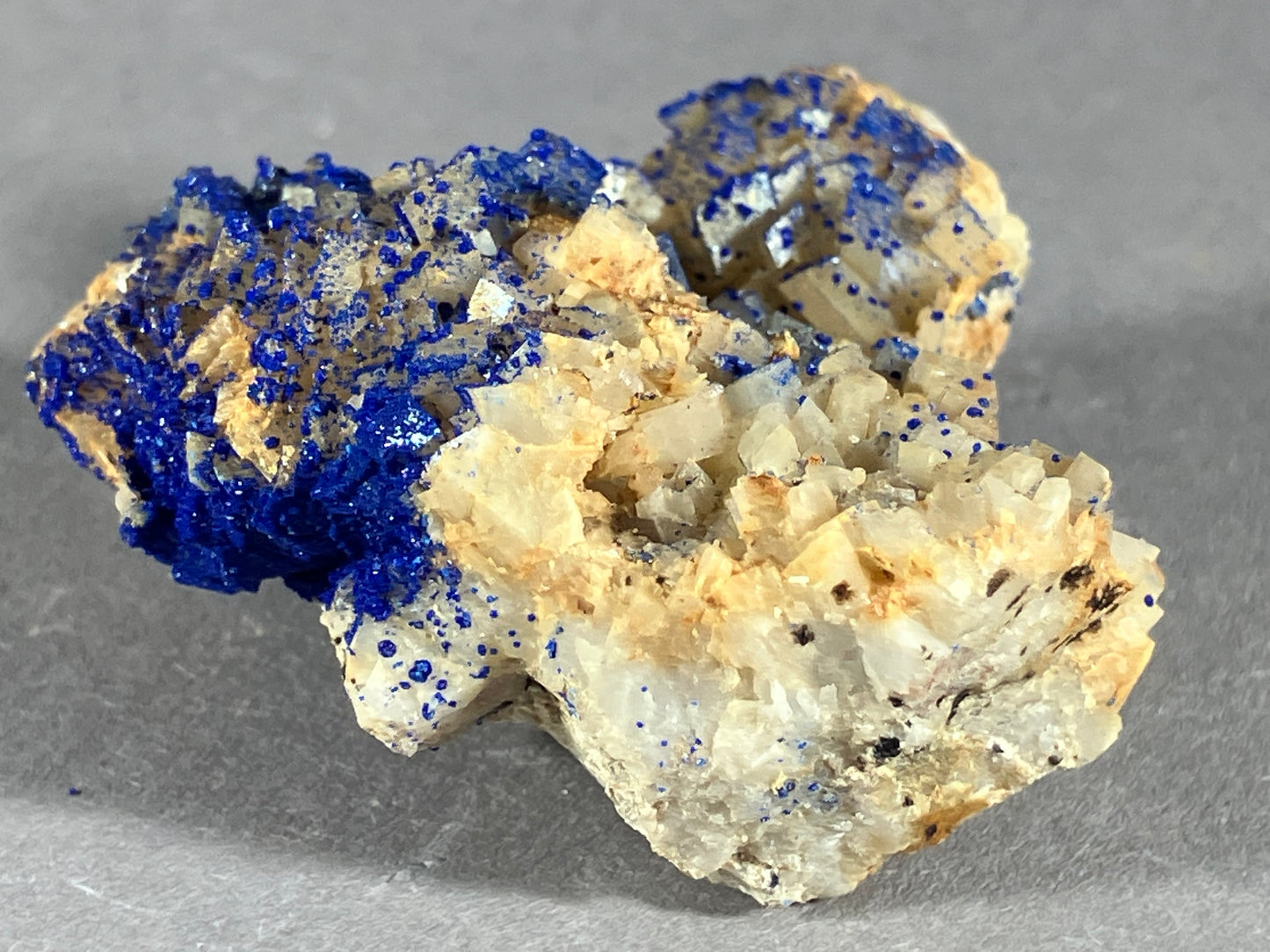 Azurit/Dolomit - St. Gertraudi ca. 4x3,5cm