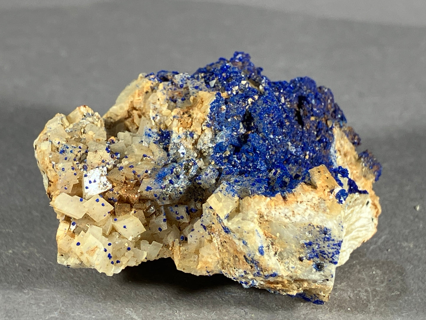 Azurit/Dolomit - St. Gertraudi ca. 4x3,5cm