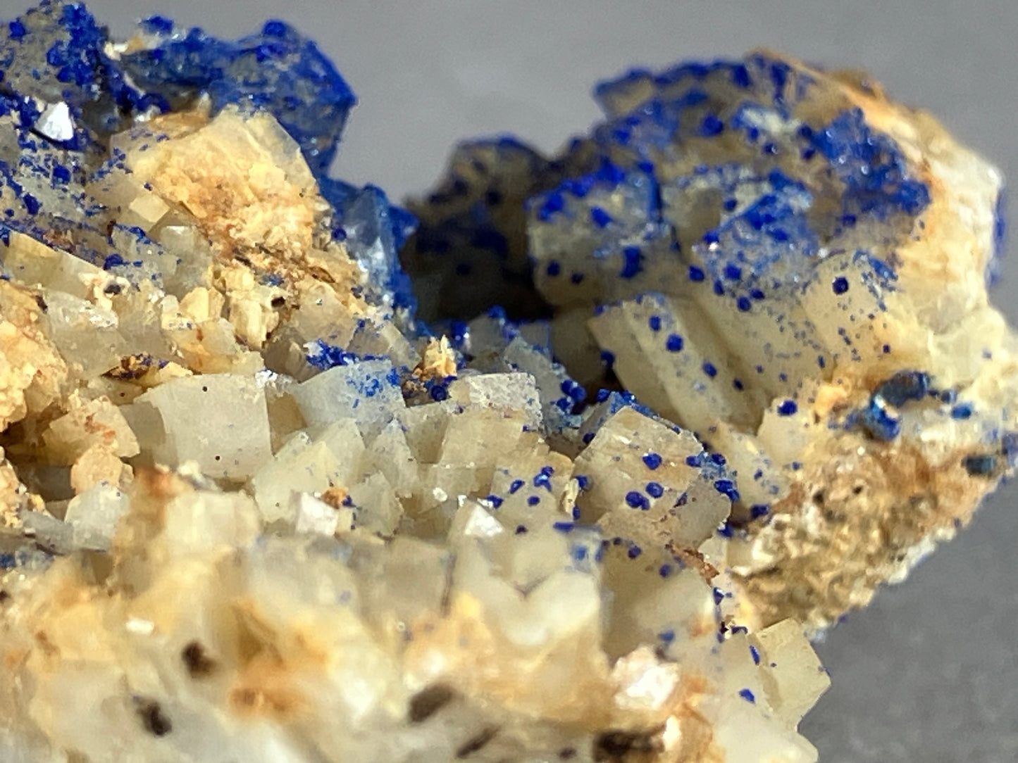 Azurit/Dolomit - St. Gertraudi ca. 4x3,5cm