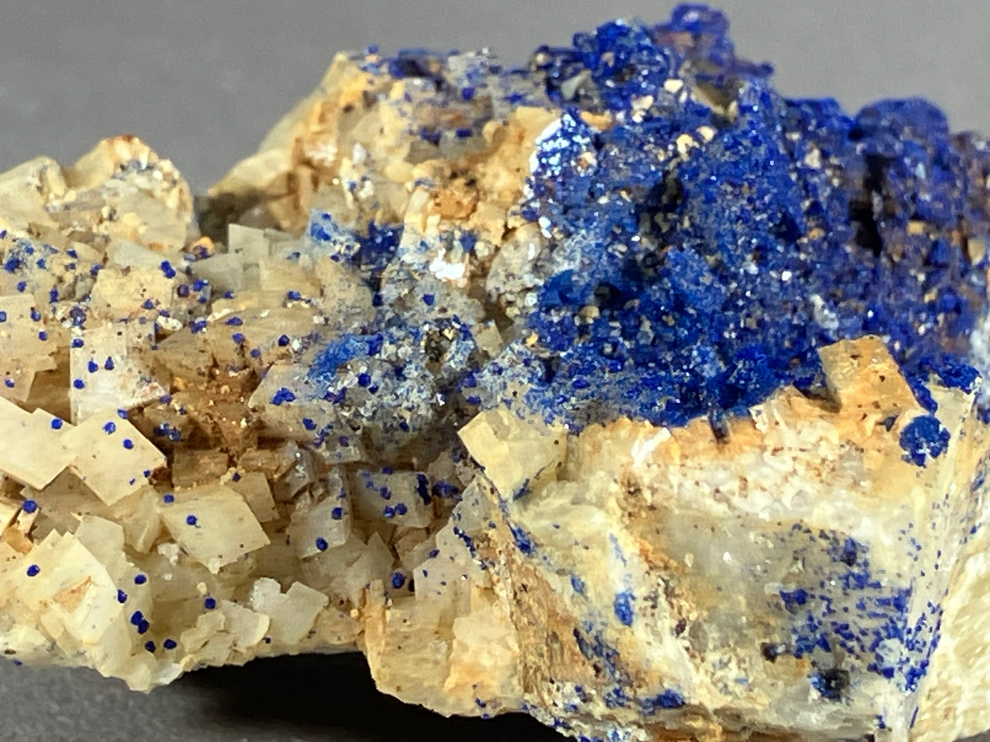 Azurit/Dolomit - St. Gertraudi ca. 4x3,5cm