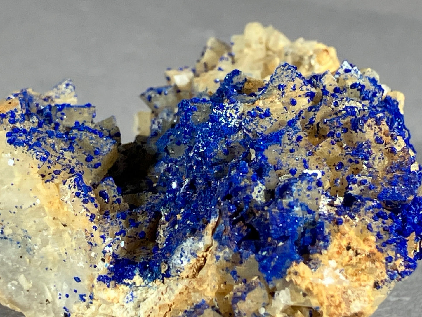 Azurit/Dolomit - St. Gertraudi ca. 4x3,5cm