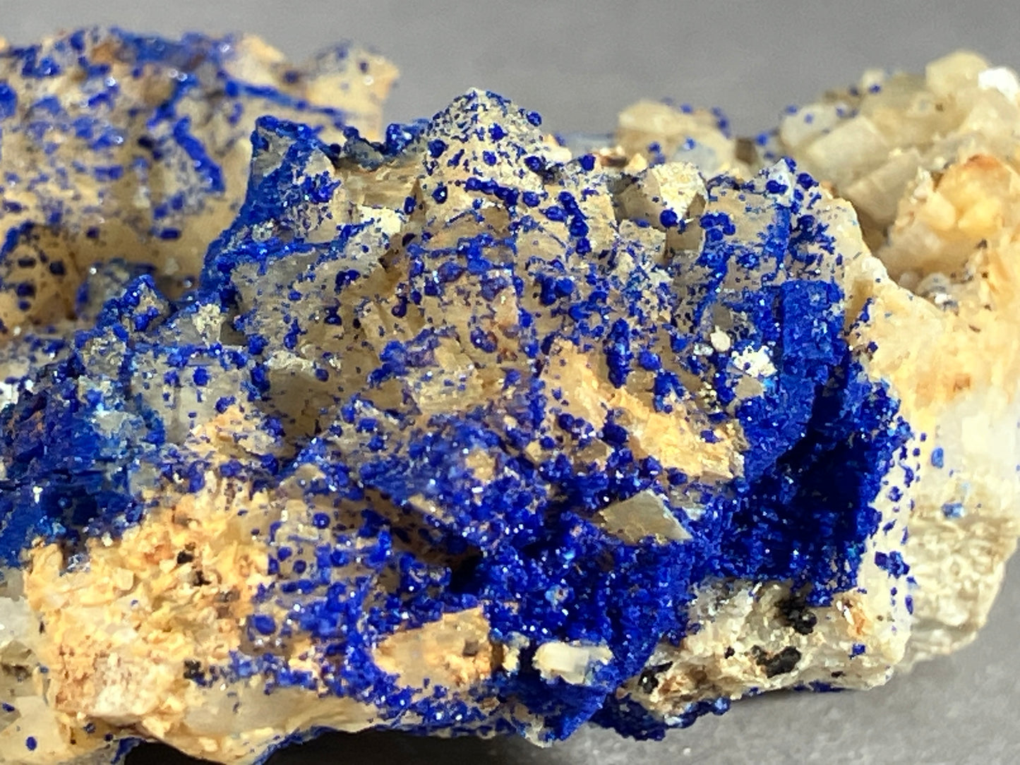 Azurit/Dolomit - St. Gertraudi ca. 4x3,5cm