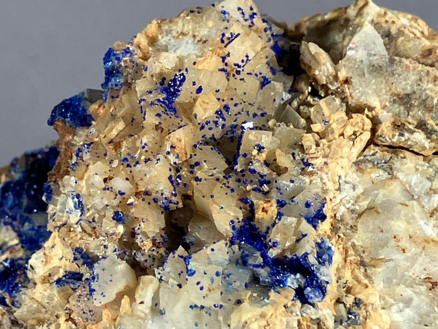 Azurit/Dolomit - St. Gertraudi ca. 6x6cm