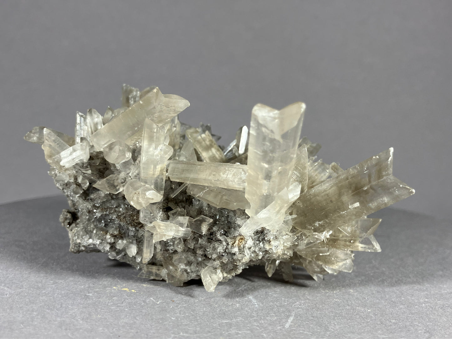 Gips - Hall in Tirol ca. 8x5cm