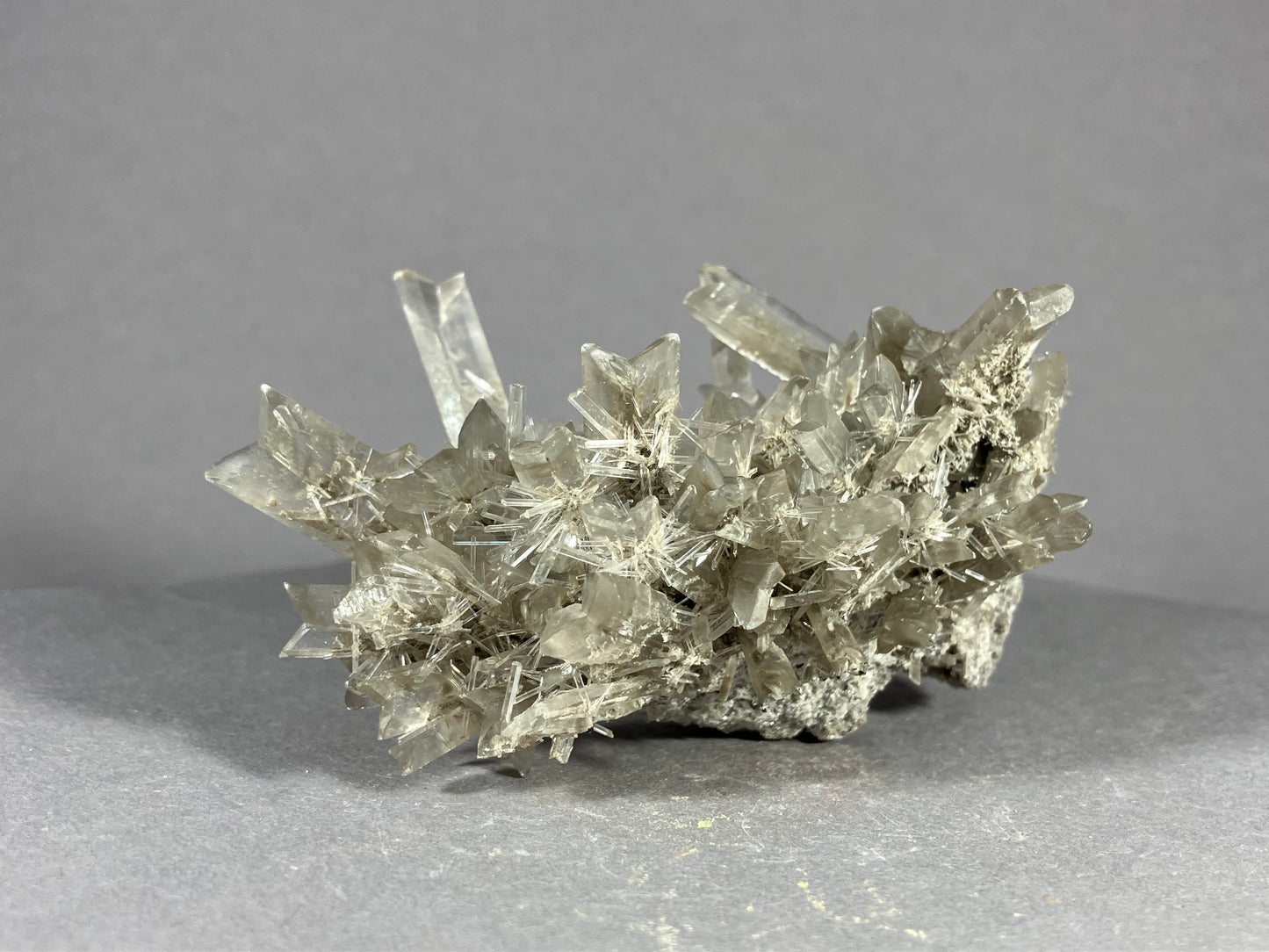 Gips - Hall in Tirol ca. 8x5cm