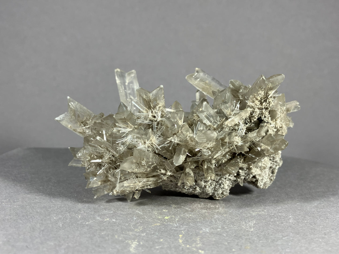 Gips - Hall in Tirol ca. 8x5cm