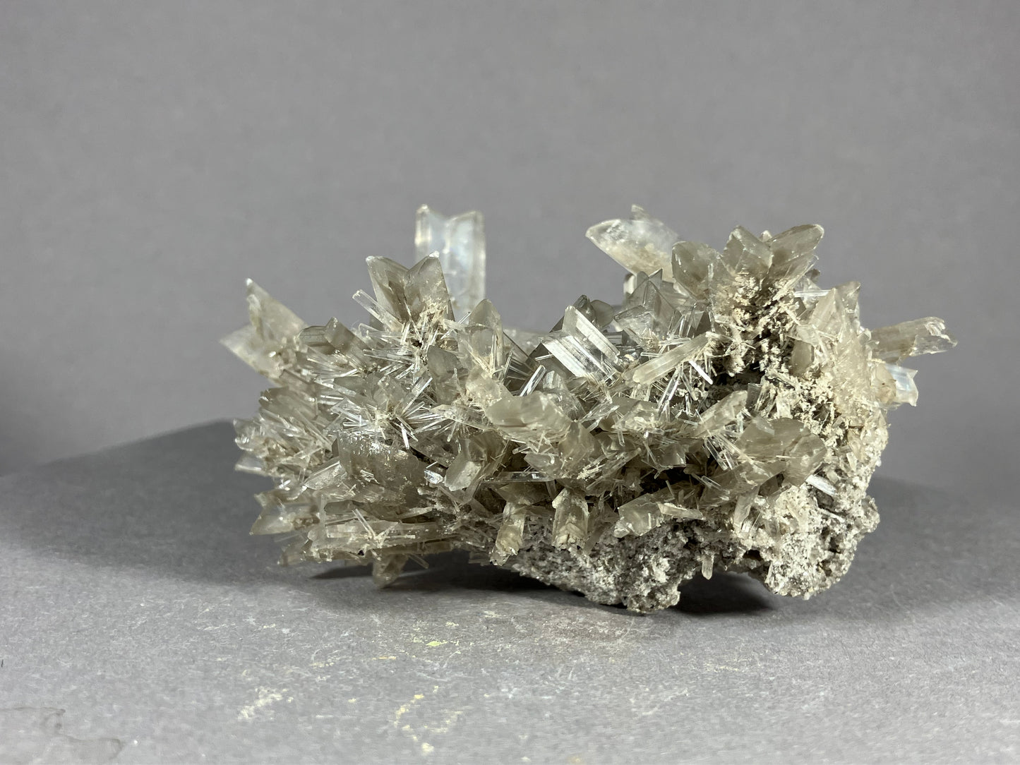 Gips - Hall in Tirol ca. 8x5cm