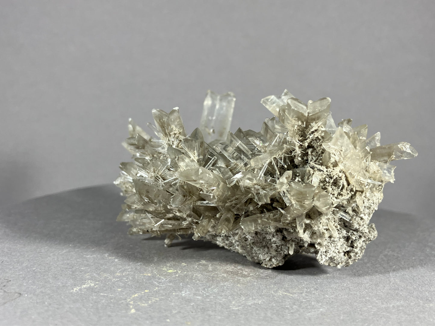 Gips - Hall in Tirol ca. 8x5cm