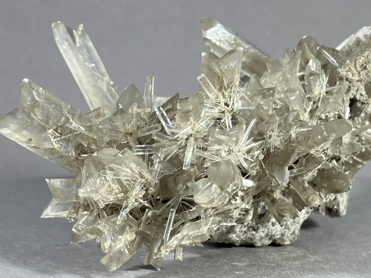 Gips - Hall in Tirol ca. 8x5cm