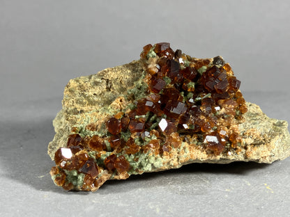 Grossular - Nuristan/Afghanistan ca. 6,5x4,5cm