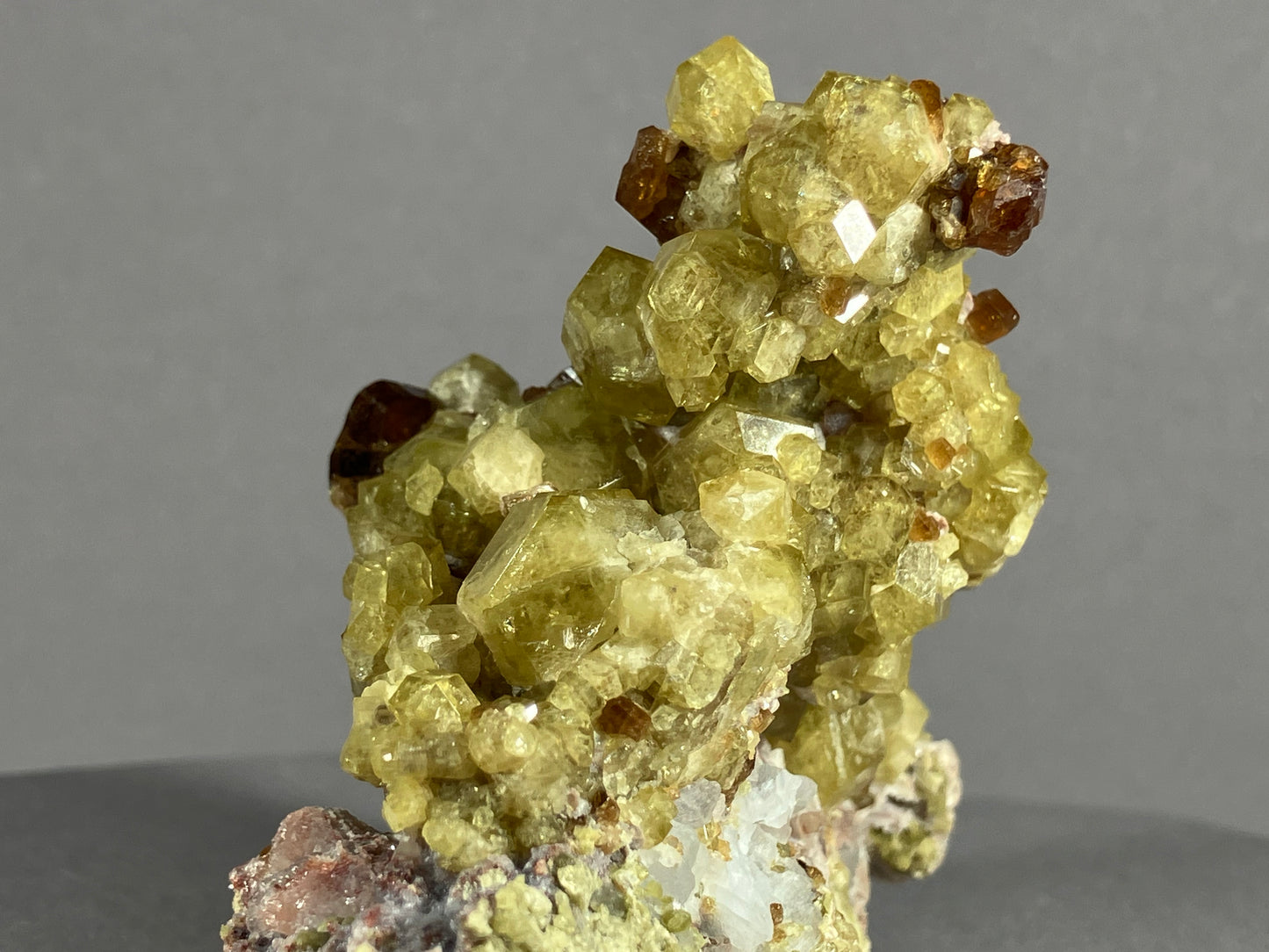 Andradit (var. Topazolit) - Veracruz/Mexiko ca. 8x6,5cm