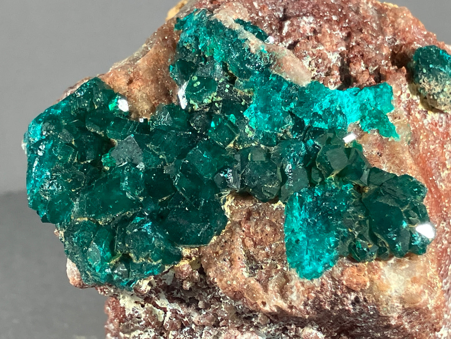 Dioptaskristalle - Kongo ca. 6,5x6cm
